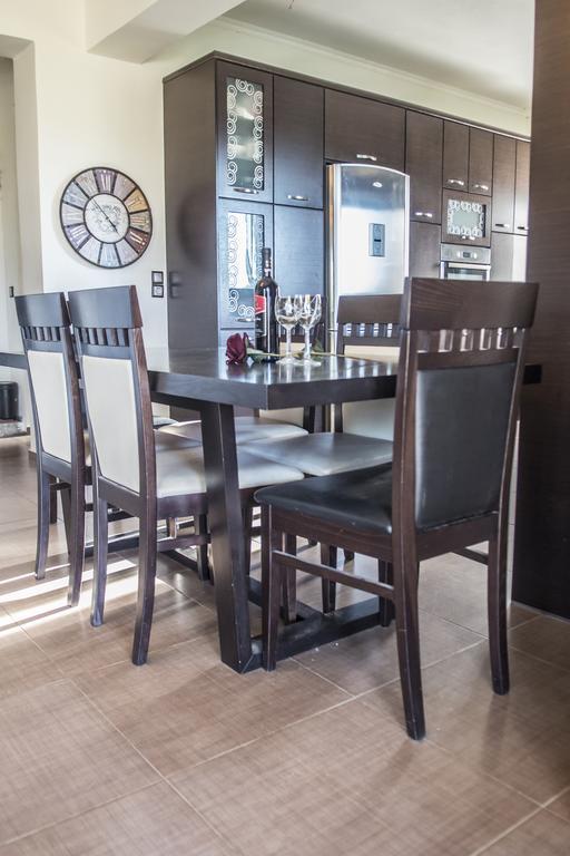 House Veggera - Private Swimming Pool Guest House Pombia Екстериор снимка