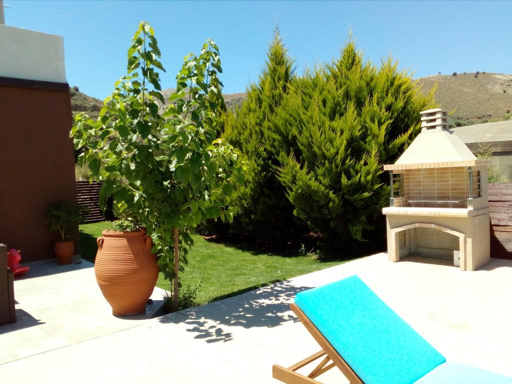 House Veggera - Private Swimming Pool Guest House Pombia Екстериор снимка