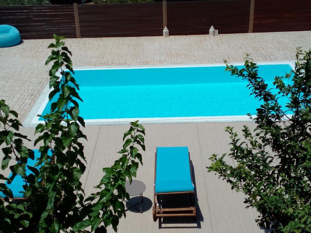House Veggera - Private Swimming Pool Guest House Pombia Екстериор снимка