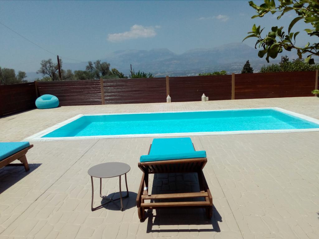 House Veggera - Private Swimming Pool Guest House Pombia Екстериор снимка