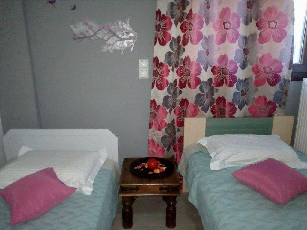 House Veggera - Private Swimming Pool Guest House Pombia Екстериор снимка