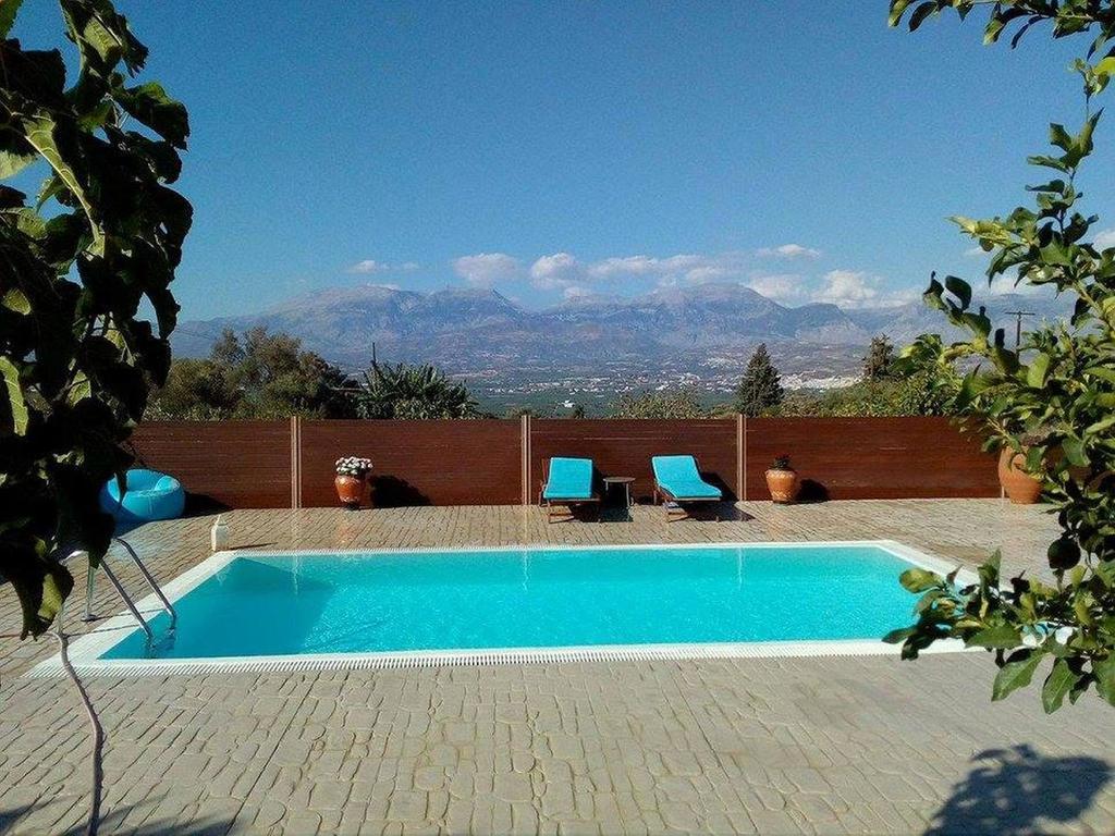 House Veggera - Private Swimming Pool Guest House Pombia Екстериор снимка