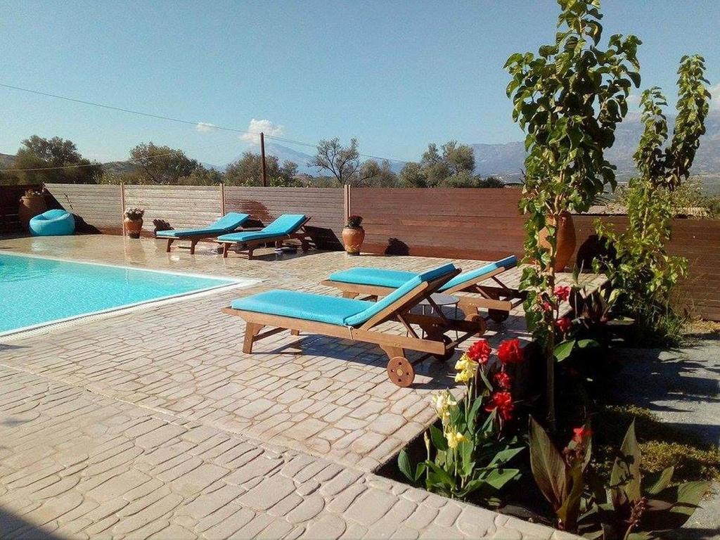 House Veggera - Private Swimming Pool Guest House Pombia Екстериор снимка