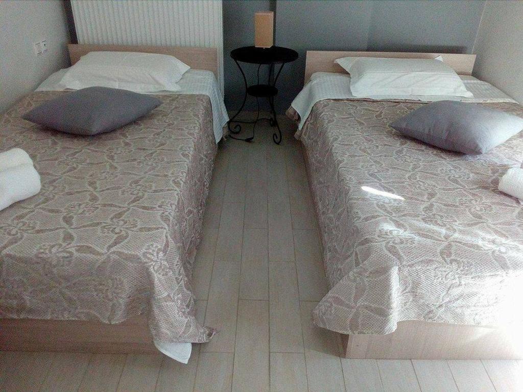 House Veggera - Private Swimming Pool Guest House Pombia Екстериор снимка