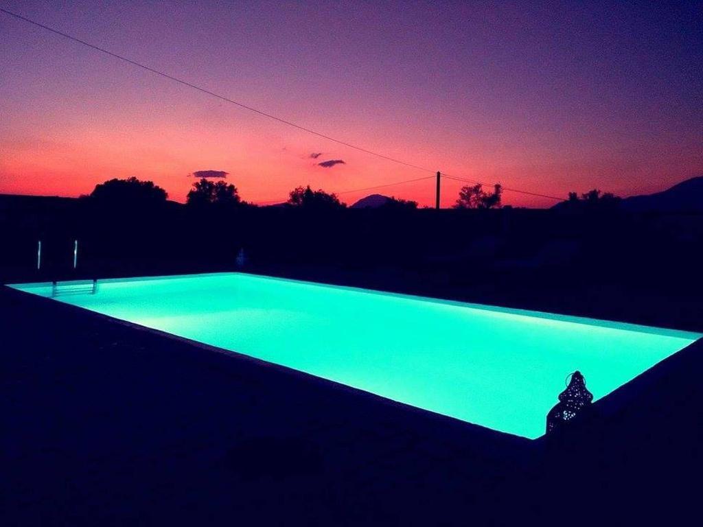 House Veggera - Private Swimming Pool Guest House Pombia Екстериор снимка